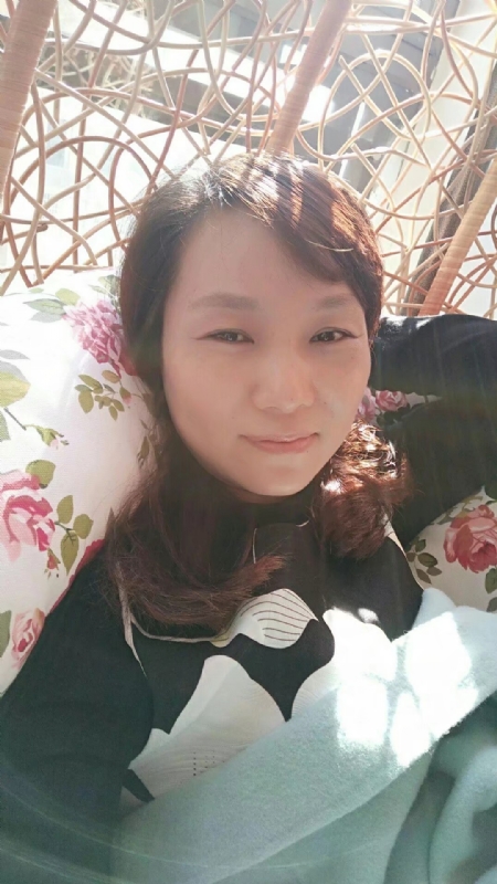 悦己的第一张照片--龙海征婚网