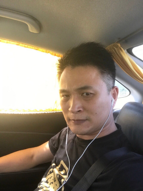 罗的第二张照片--龙海征婚网