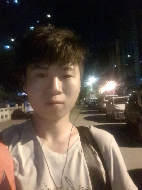 流星的瞬间的第一张照片--龙海征婚网
