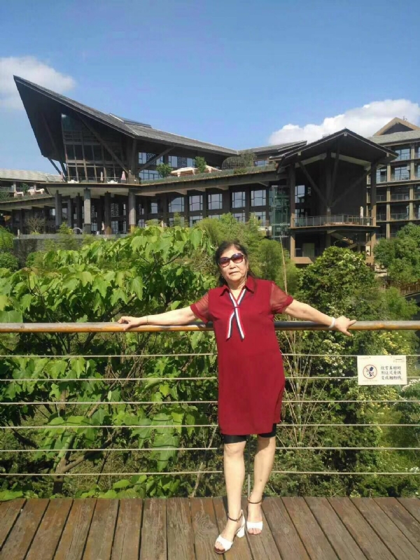 王老师的第一张照片--龙海征婚网