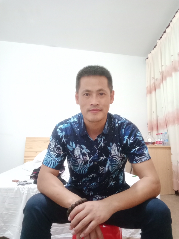 风雨夜归人的第二张照片--龙海征婚网