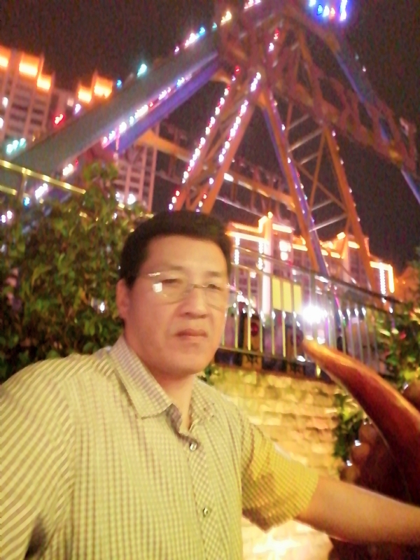 有你不孤单的第一张照片--龙海征婚网