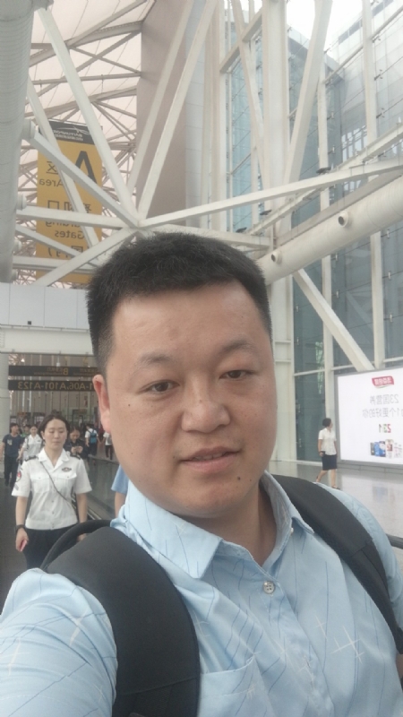 枫叶的第一张照片--龙海征婚网