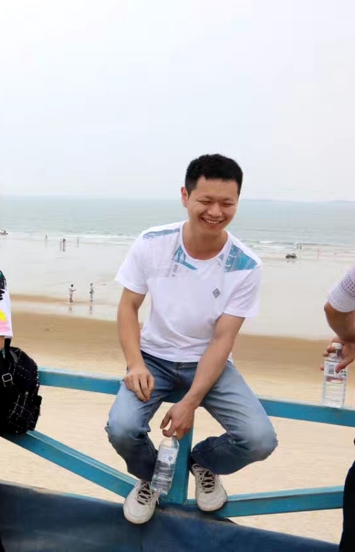 A乐米的第一张照片--龙海征婚网