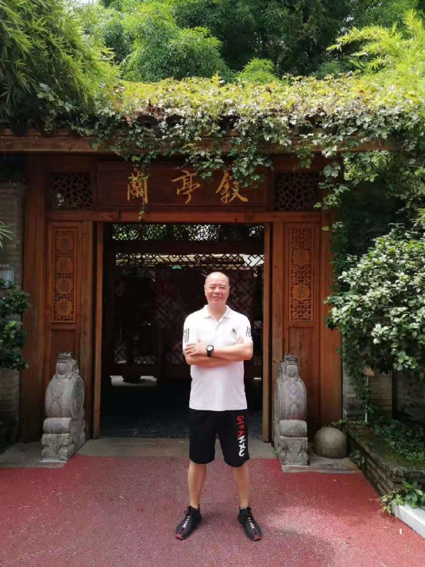 李国伟的第四张照片--龙海征婚网