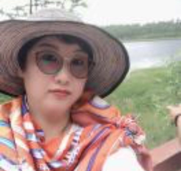 华姐的第二张照片--龙海征婚网