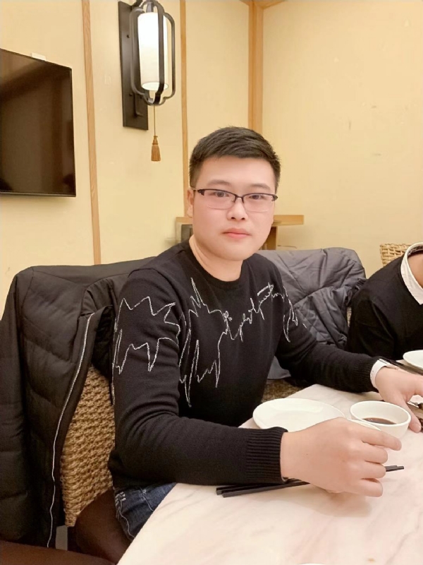 YIDA的第一张照片--龙海征婚网