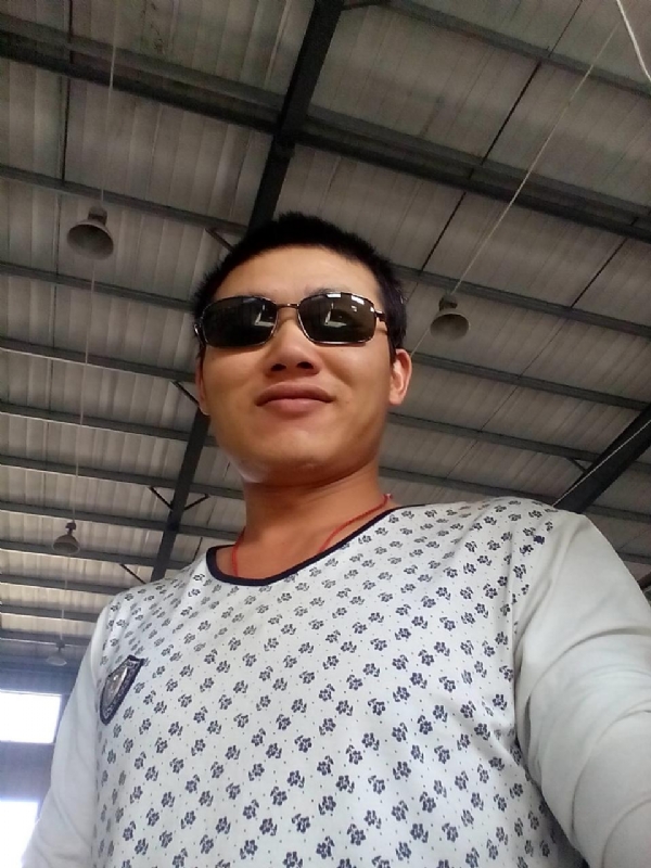 爱拼才会赢的第一张照片--龙海征婚网