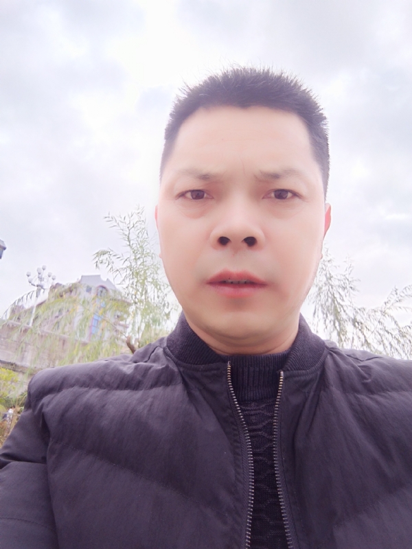 随缘的第一张照片--龙海征婚网