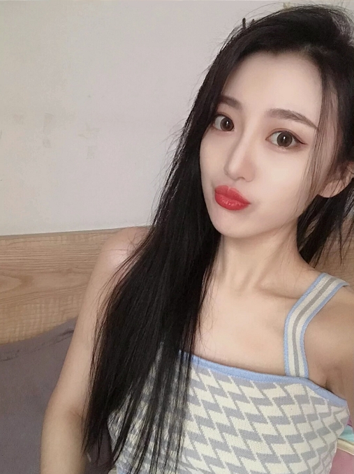 倩倩的第一张照片--龙海征婚网