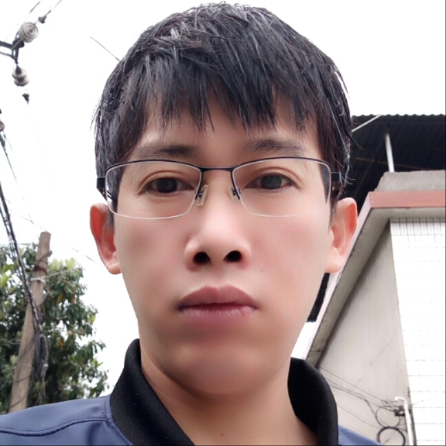 下凡买烟的第一张照片--龙海征婚网
