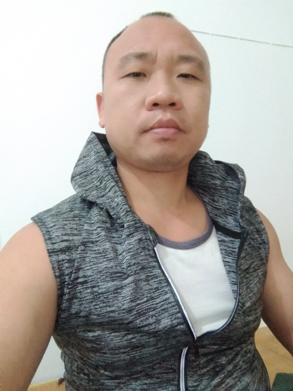 whm的第一张照片--龙海征婚网