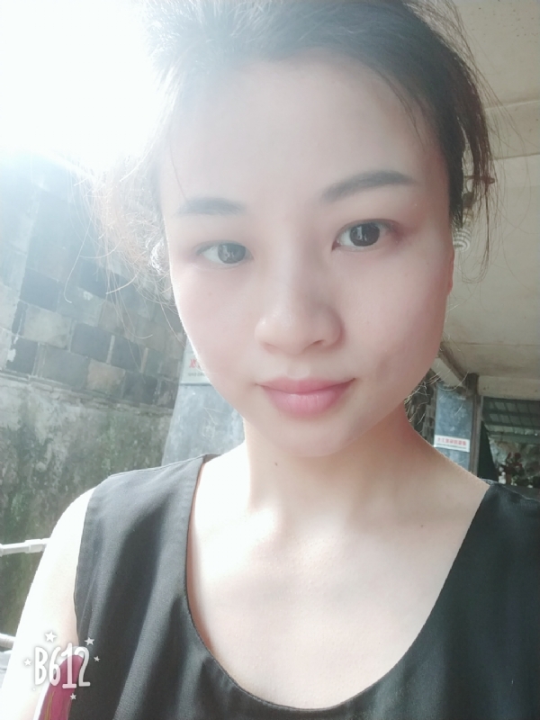 慢慢的第三张照片--龙海征婚网