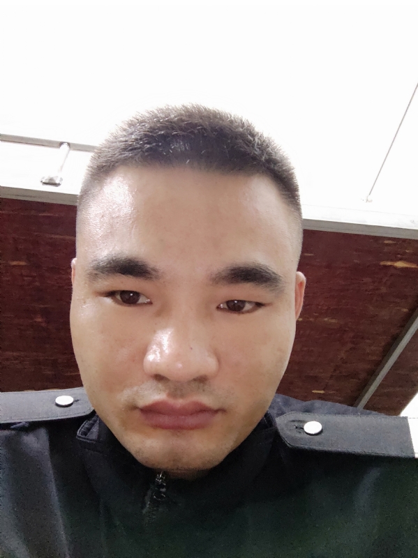 泉的第一张照片--龙海征婚网