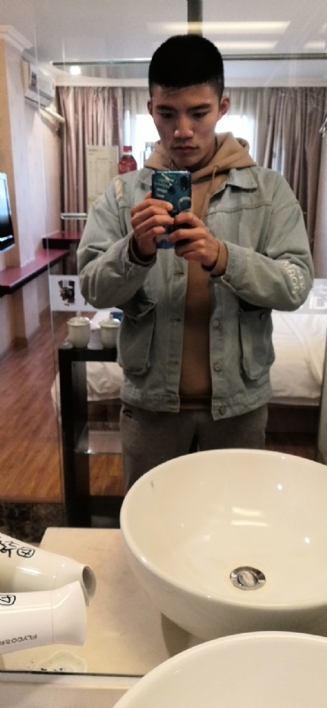 爱上一座陈的第一张照片--龙海征婚网