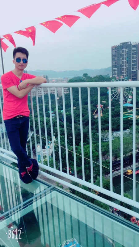 潇湘剑雨的第三张照片--龙海征婚网