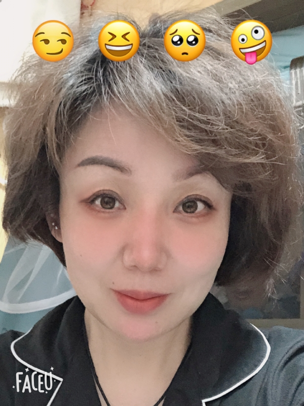 飘拂的第一张照片--龙海征婚网