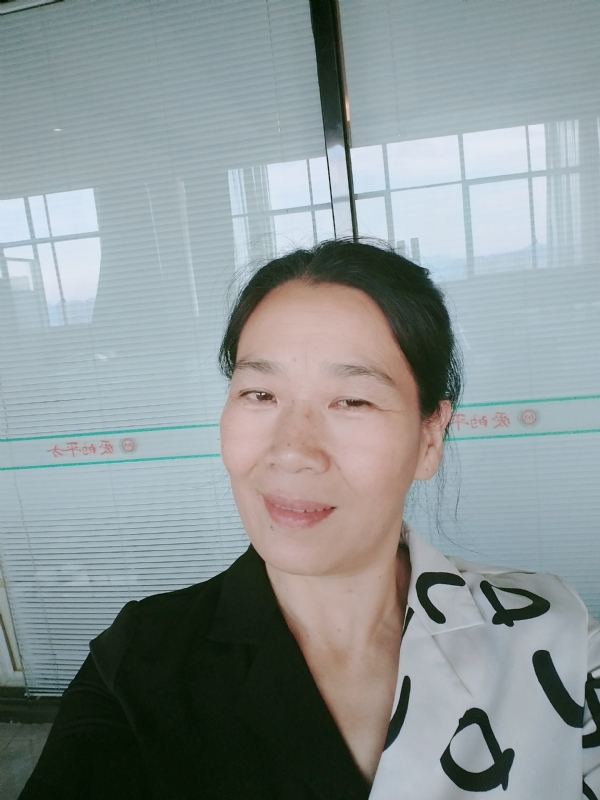 易莲的第一张照片--龙海征婚网