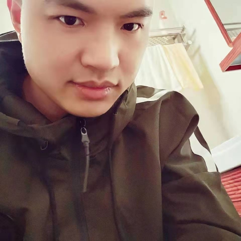高大上的宅男的第一张照片--龙海征婚网