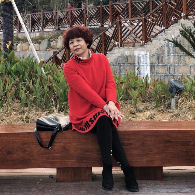 诗琴画意的第一张照片--龙海征婚网