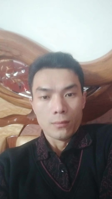 错把真心喂了狗的第四张照片--龙海征婚网