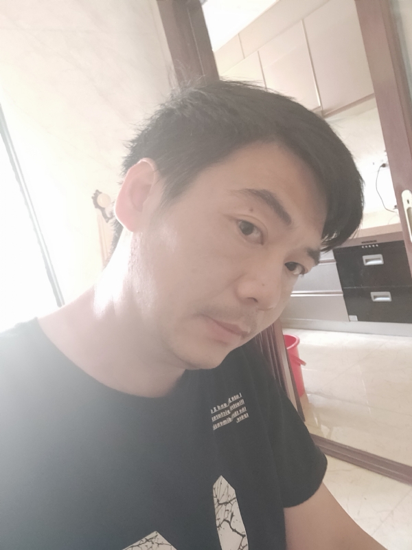 漫步的第二张照片--龙海征婚网