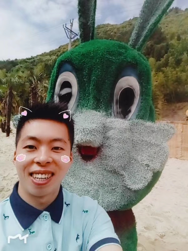 爱就要向前冲的第一张照片--龙海征婚网