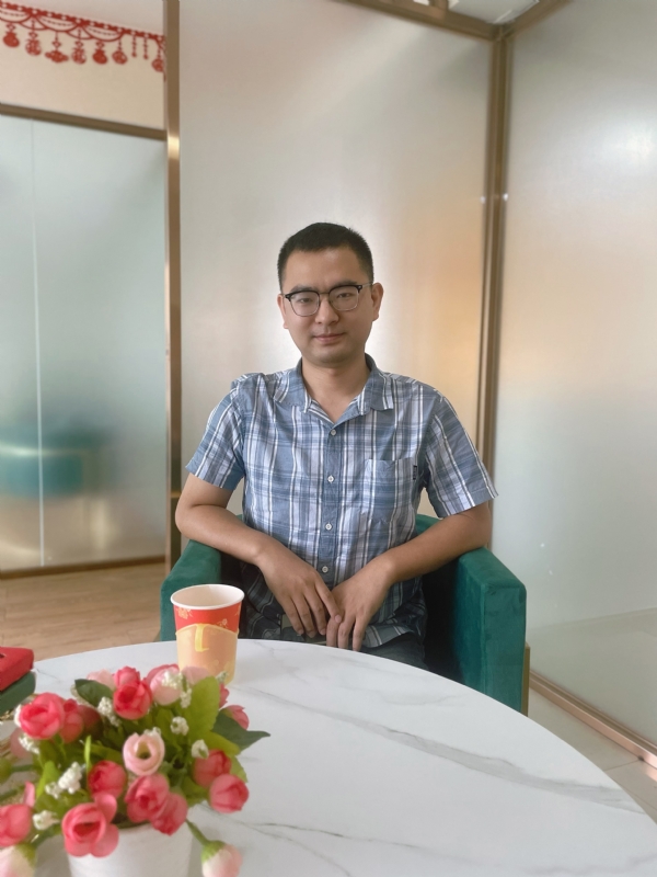微尘的第二张照片--龙海征婚网