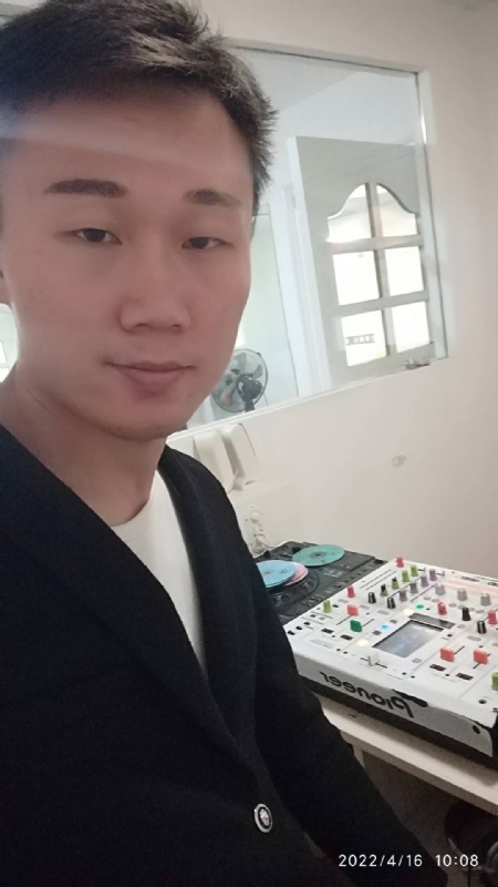 林锋的第三张照片--龙海征婚网