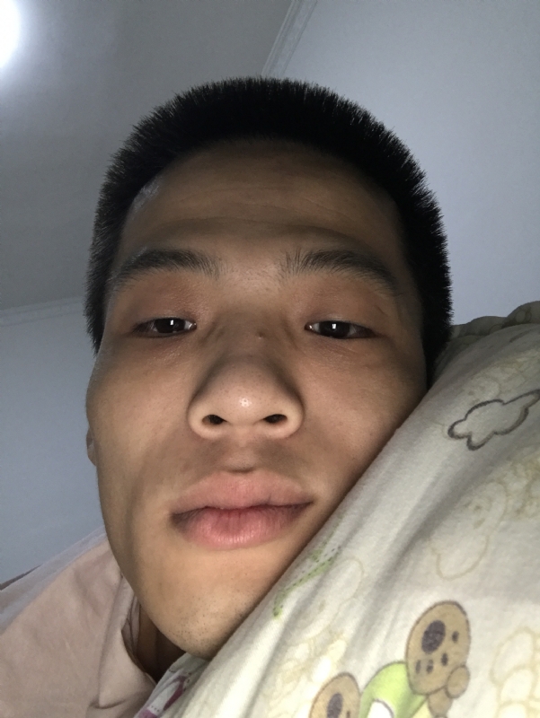 直男的第一张照片--龙海征婚网