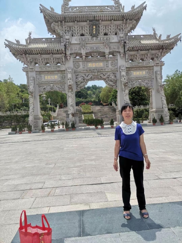 面朝大海春暖花开的第一张照片--龙海征婚网