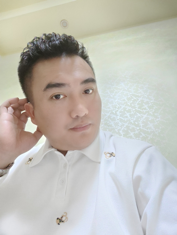 哈哈先生的第一张照片--龙海征婚网