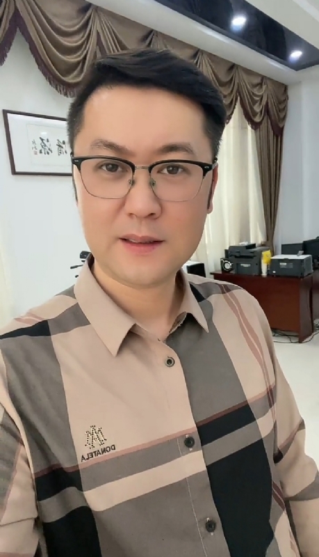 勤勉的第一张照片--龙海征婚网