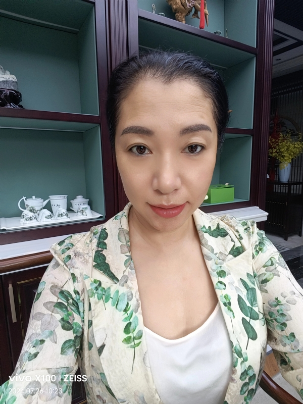 仝馨的第三张照片--龙海征婚网
