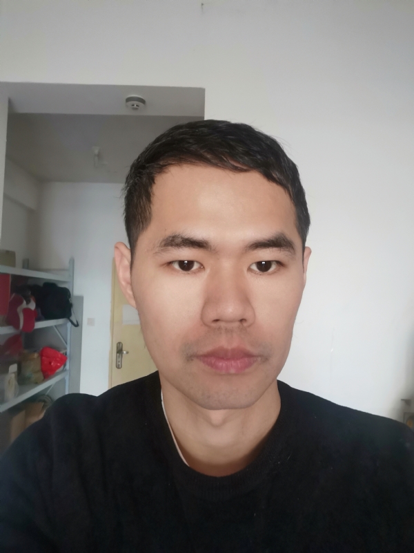 梦想在飞翔的第三张照片--龙海征婚网