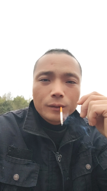 伯爵的第一张照片--龙海征婚网