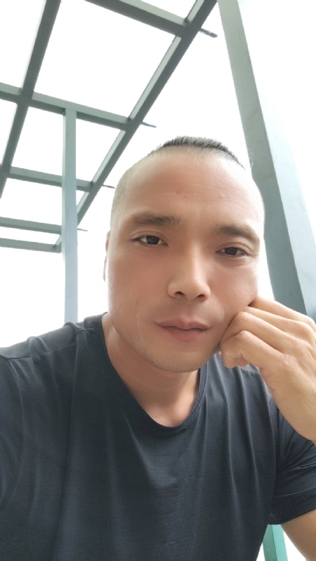 伯爵的第三张照片--龙海征婚网