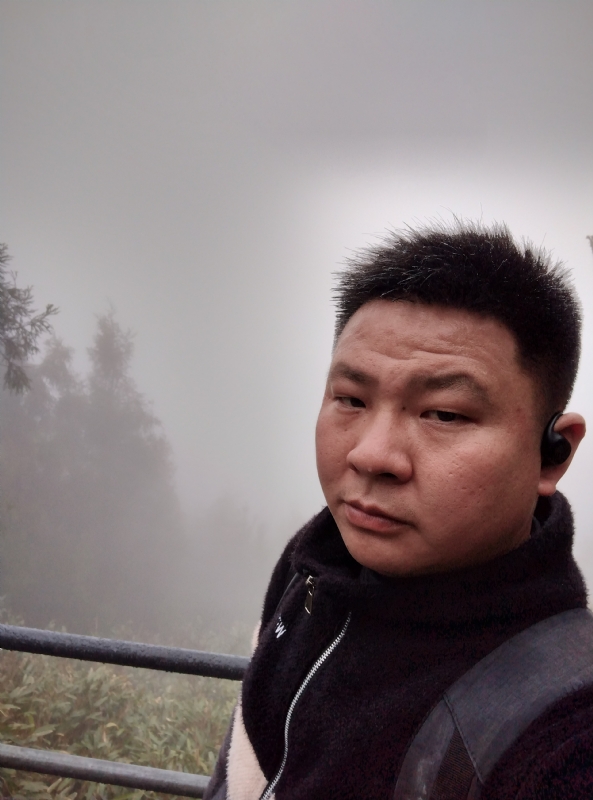 何何何的第一张照片--龙海征婚网
