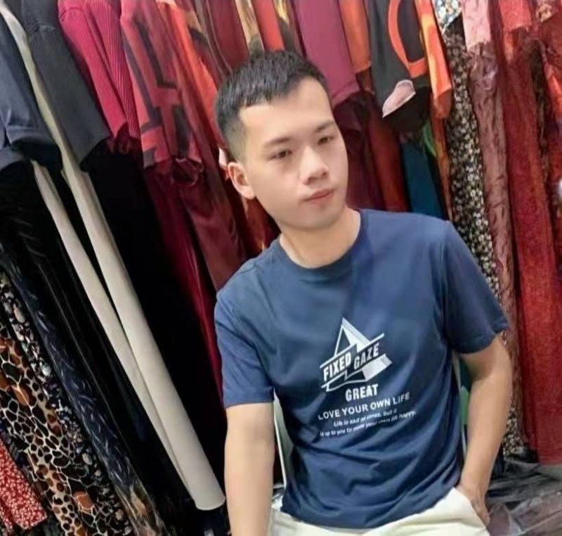 萃臻的第一张照片--龙海征婚网