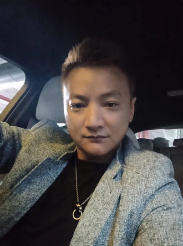 夜、有雨敲窗的第三张照片--龙海征婚网