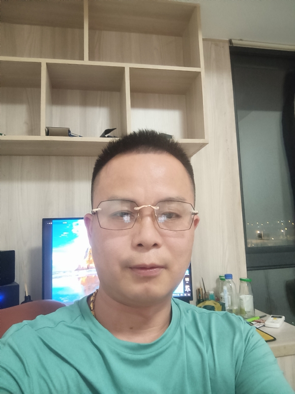 逍遥霸道的第一张照片--龙海征婚网