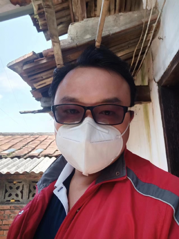 如影随形的第一张照片--龙海征婚网