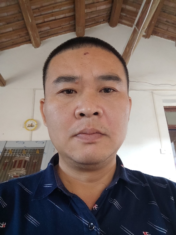 破碎的第一张照片--龙海征婚网