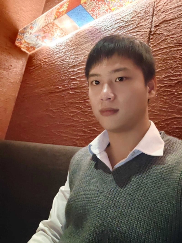 匿藏其名的第一张照片--龙海征婚网