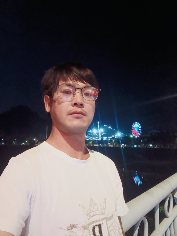 任豐的第一张照片--龙海征婚网