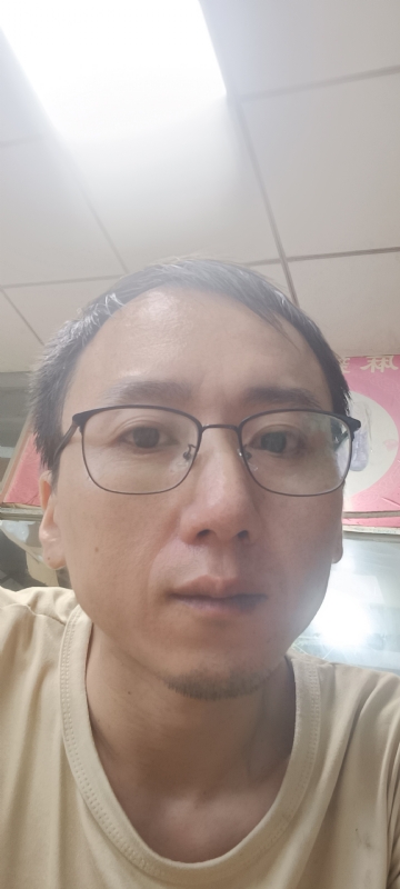 想胖的瘦子的第一张照片--龙海征婚网