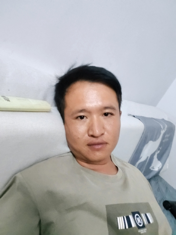 陌生人的第三张照片--龙海征婚网