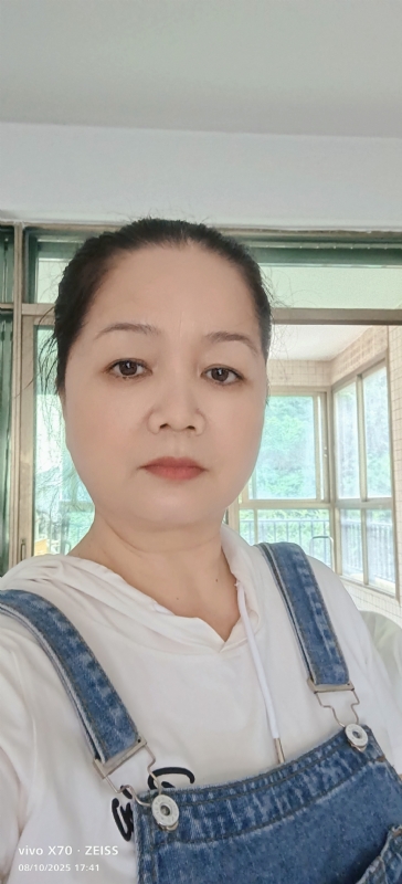 小巧玲珑的第一张照片--龙海征婚网