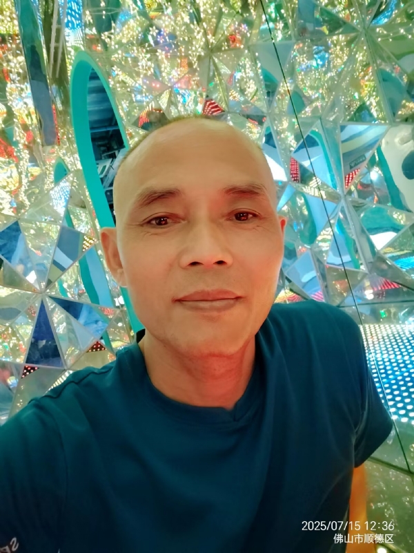 阿里睡不着的第二张照片--龙海征婚网