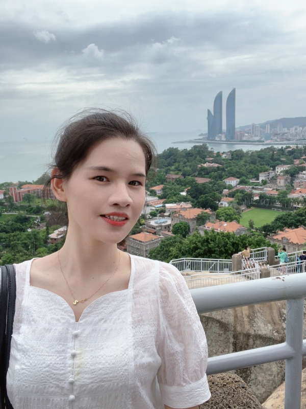 Rubia的第一张照片--龙海征婚网